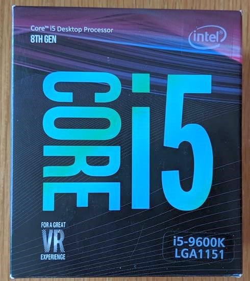 Fake Intel i5-9600K Box Front